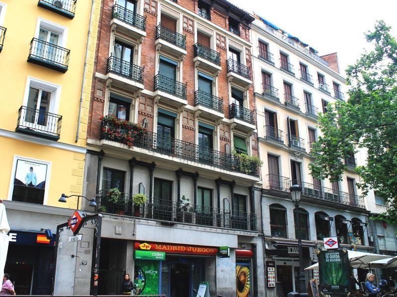 Gran Via Sol Apartamentos Madrid Esterno foto