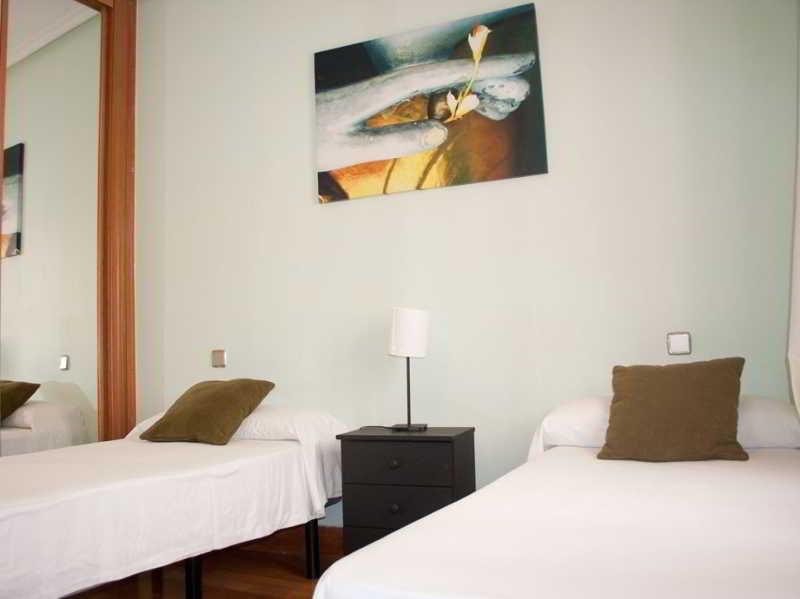 Gran Via Sol Apartamentos Madrid Esterno foto