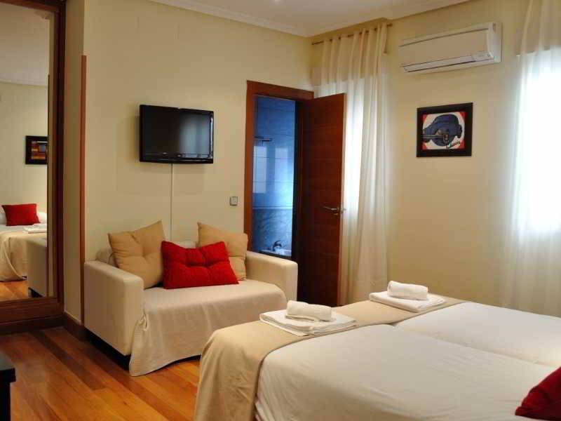 Gran Via Sol Apartamentos Madrid Esterno foto