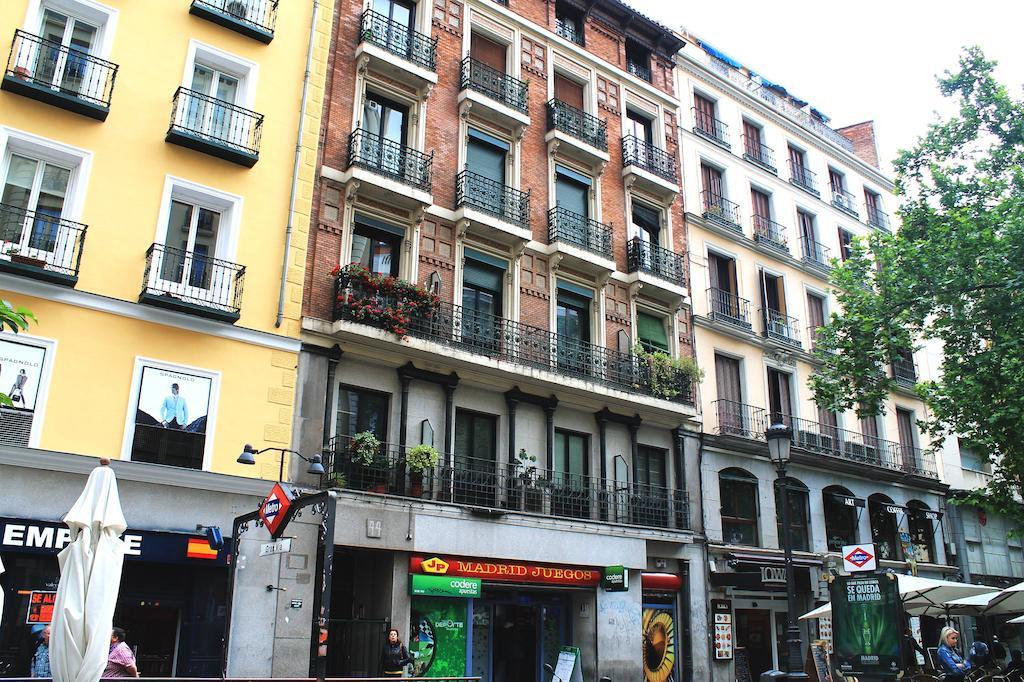 Gran Via Sol Apartamentos Madrid Esterno foto