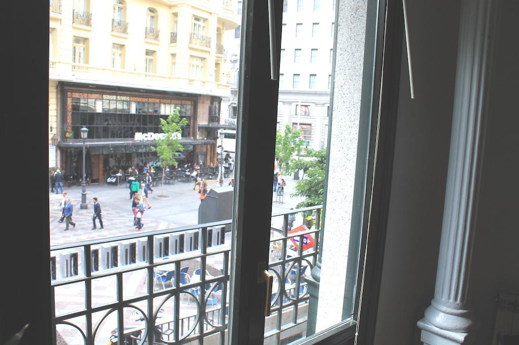 Gran Via Sol Apartamentos Madrid Esterno foto